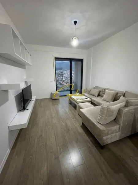 Tirane, jepet me qera apartament 1+1 Kati 6, 70 m² 500 € (XHAMLLIKU)