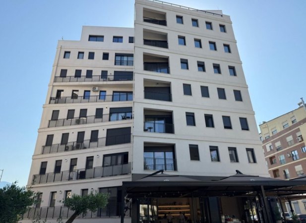 Tirane, shitet apartament 1+1+Ballkon , 78 m² 177.000 € (Hotel Radisson)