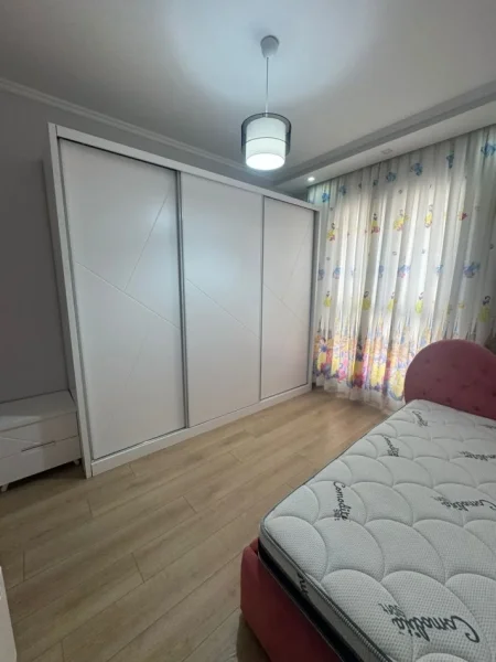 Tirane, jepet me qera apartament 2+1+Ballkon Kati 3, 98 m² 750 € (29 nentori)
