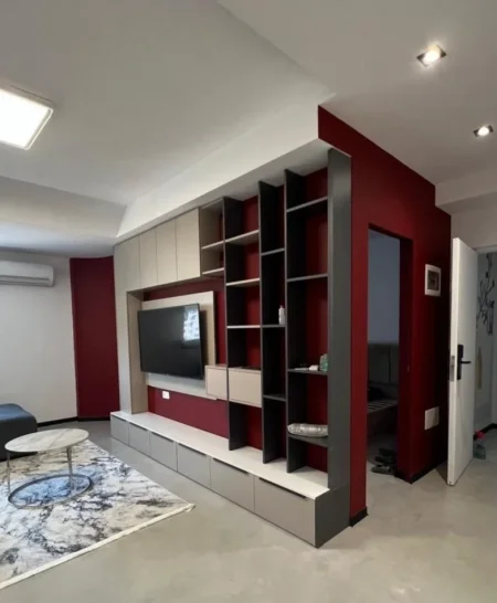 Tirane, shitet apartament 1+1+Ballkon , 124 m² 330.000 € (Square 21)