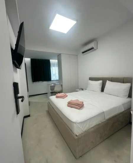 Tirane, shitet apartament 1+1+Ballkon , 124 m² 330.000 € (Square 21)
