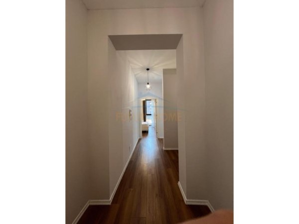 Tirane, shitet apartament 1+1 Kati 1, 195.000 € 