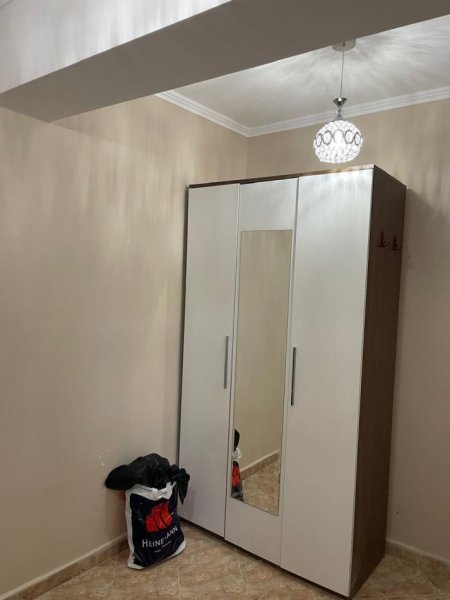 JEPET APARTAMENTI 1+1 ME QERA TEK SELVIA PRANË KOMPLEKSIT HALILI - 480 €uro