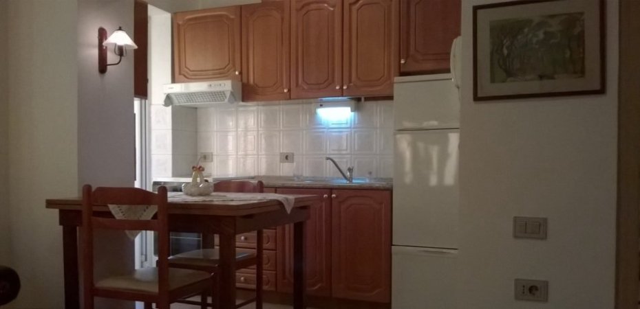 Tirane, jepet me qera apartament 1+1+Ballkon Kati 2, 60 m² 400 € 