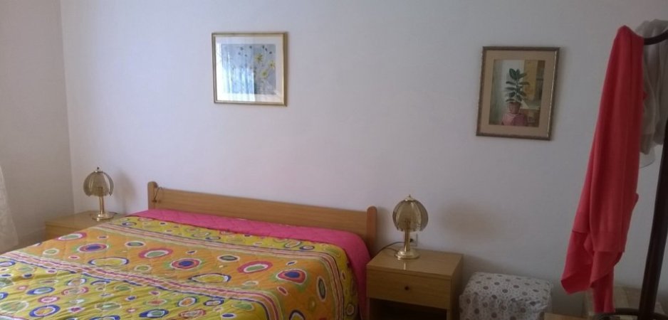Tirane, jepet me qera apartament 1+1+Ballkon Kati 2, 60 m² 400 € 