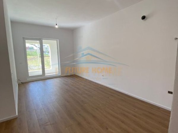 Tirane, shitet apartament 2+1+Ballkon Kati 0, 131.400 €
