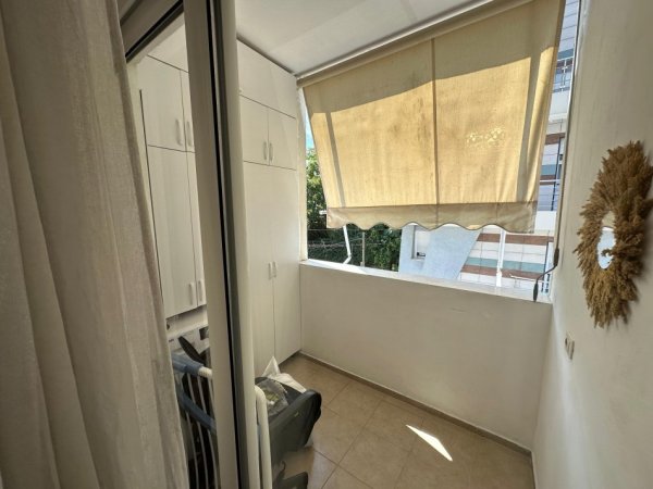 Tirane, jepet me qera apartament 2+1+Ballkon Kati 3, 72 m² 700 € 