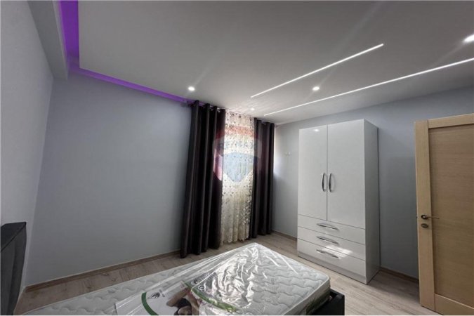 Tirane, jepet me qera apartament 2+1+Ballkon , 90 m² 600 € 