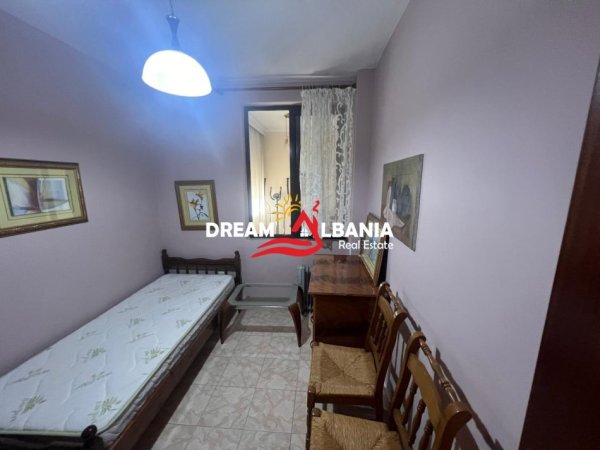 Tirane, jepet me qera apartament 2+1 , 101 m² 550 €