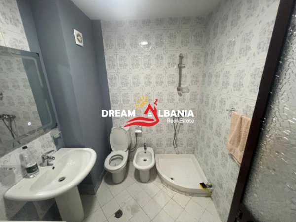 Tirane, jepet me qera apartament 2+1 , 101 m² 550 €