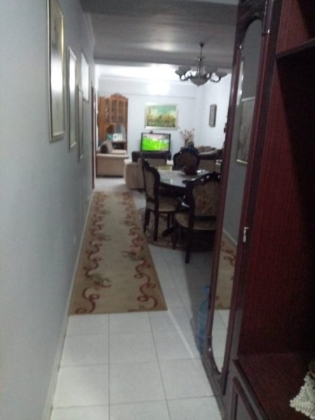 Tirane, jepet me qera apartament 2+1+Ballkon Kati 2, 90 m² 550 € 