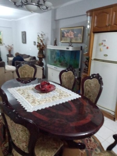 Tirane, jepet me qera apartament 2+1+Ballkon Kati 2, 90 m² 550 € 