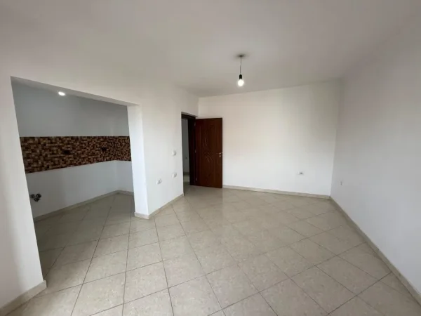 Tirane, shitet apartament 1+1+Aneks+Ballkon Kati 4, 63 m² 60.000 € (kamez)