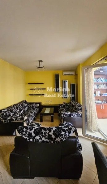 Tirane, jepet me qera apartament 1+1 Kati 5, 110 m² 450 € (Rruga Jordan Misja)