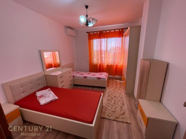 Tirane, jepet me qera apartament 2+1+Aneks+Ballkon Kati 8, 115 m² 800 € (Zogu i Zi)