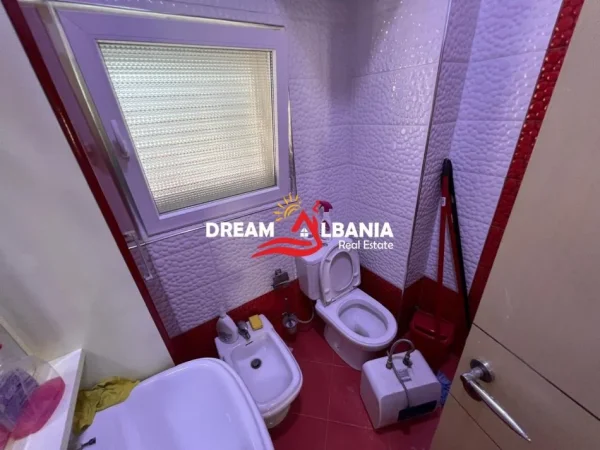 Tirane, shitet apartament 2+1+Ballkon Kati 4, 135 m² 179.500 € (ne Fresk perballe Restorant Freskut)