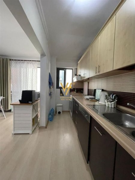 2772c9f9-6dd7-447c-84f8-7eca2bd07e67.jpg
