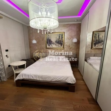 Tirane, jepet me qera apartament 3+1 Kati 5, 120 m² 800 € (Astir)
