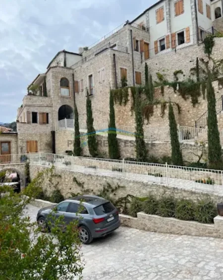 Vlore, shitet shtepi 2 Katshe , 130 m² (Dhermi, Zoe Hora) KONTAKTO PER CMIMIN