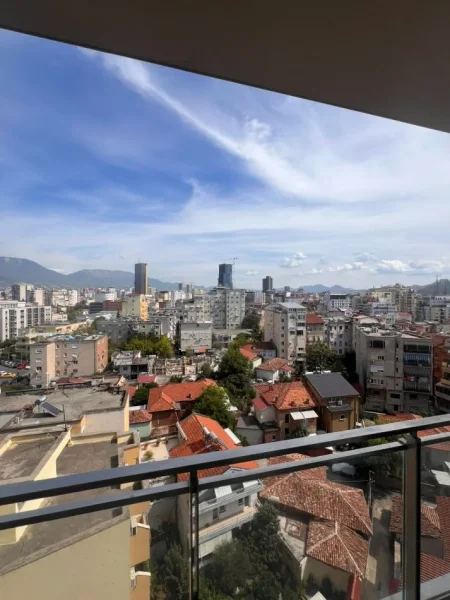 Tirane, jepet me qera apartament 2+1+Aneks+Ballkon Kati 5, 115 m² 1.000 € (Rruga Mine Peza)
