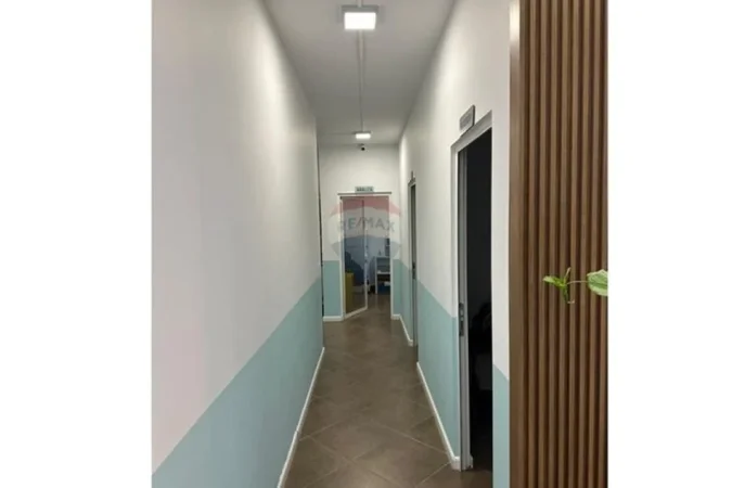 Tirane, shitet ambjent biznesi , 40.000 € (Rruga Bill Klinton)