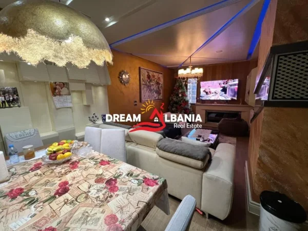 Tirane, jepet me qera 3+1 Kati 5, 125 m² 750 € (Astir)