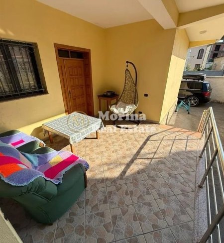 Tirane, jepet me qera shtepi 2+1 Kati 1, 100 m² 450 € (Rruga Veli Dedi)