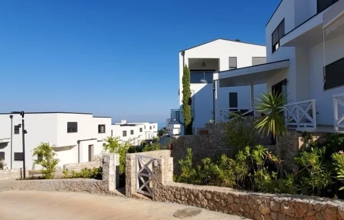 Vlore, shitet Vile 2+1+Ballkon Kati 2, 140 m² 695.000 € (Dhermi)