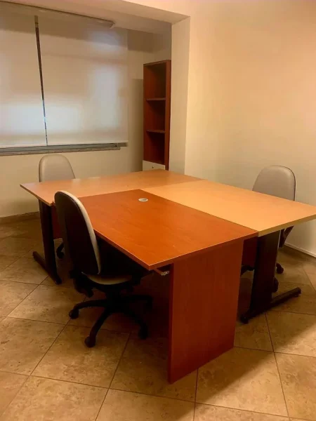 ZYRE ME QIRA 600 € (ISH EKSPOZITA) PRANE GJYKATES SE RRETHIT TIRANE