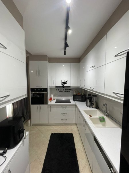 Tirane, shitet apartament 2+1 Kati 7, 85 m² 139.000 € (ASTIR)