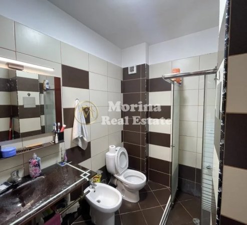 Tirane, jepet me qera apartament 1+1 Kati 3, 65 m² 550 € (Liqeni i thate)