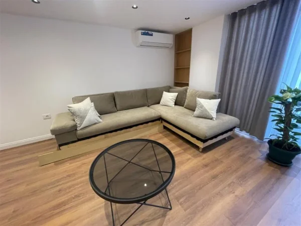 Tirane, shitet apartament duplex 2+1 Kati 1, 104 m² 160.000 € (GOLDEN PARK 3)