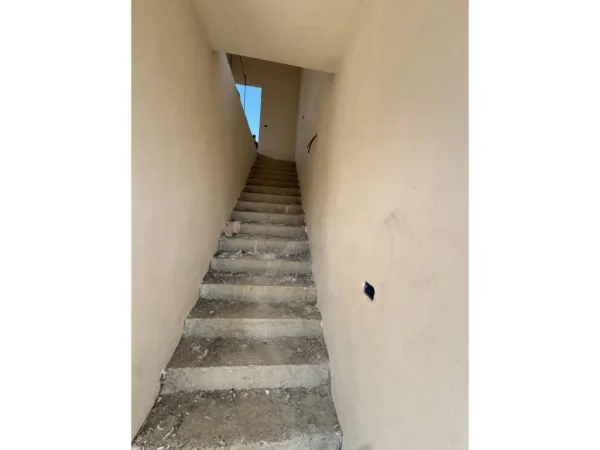 Tirane, shitet Vile 4+1 , 218 m² 520.000 € (Mullet)