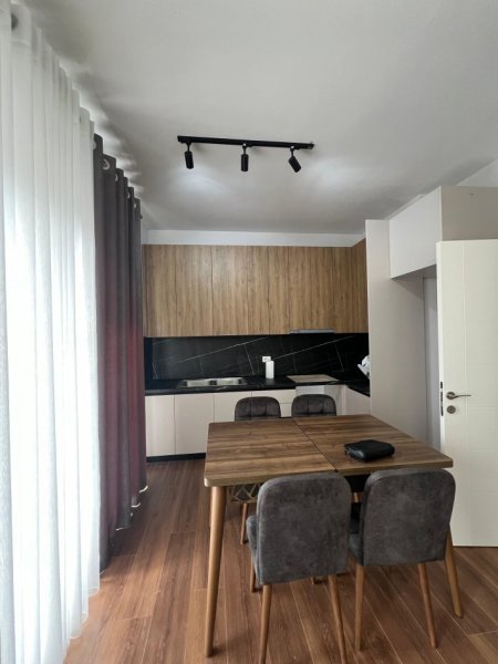 Tirane, shes apartament 2+1+Ballkon Kati 2, 105 m² 195.000 € 