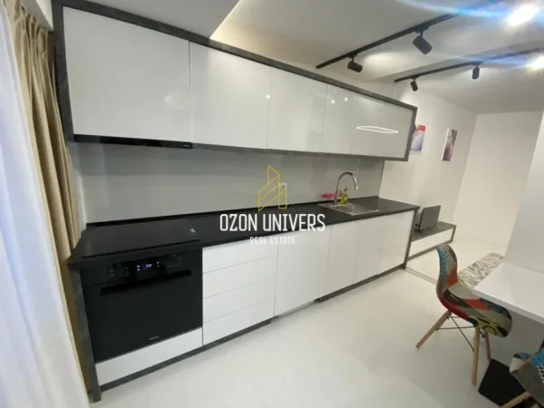 Tirane, shitet apartament 1+1 Kati 10, 38 m² 115.000 € (Kompleksi Delijorgji, Rruga e Kavajës)