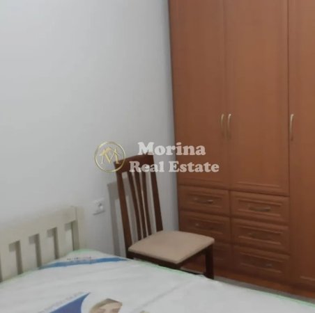 Tirane, jepet me qera apartament 2+1 Kati 3, 85 m² 470 € (Ali Demi)