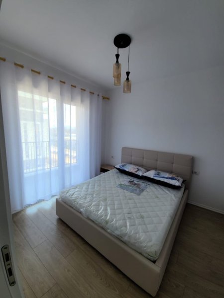 Tirane, jepet me qera apartament 2+1 Kati 2, 70 m² 450 € (astir)