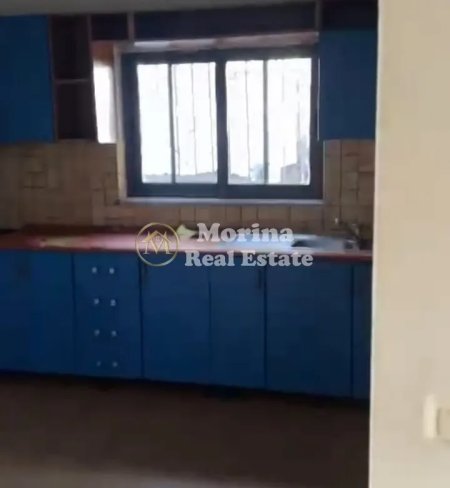 Tirane, jepet me qera apartament 2+1 Kati 1, 120 m² 300 € (Rruga Niko Avrami)