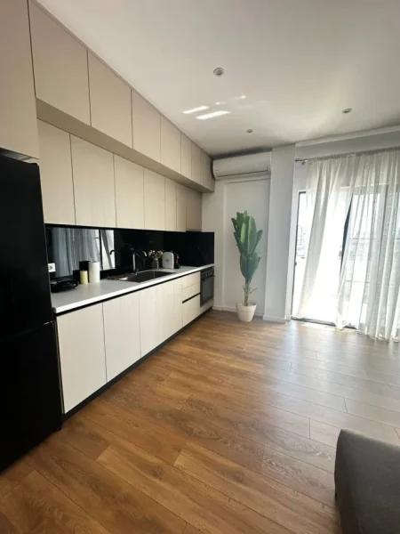 Durres, shes apartament 2+1+Ballkon Kati 5, 90 m² (• 2+1+2 me 2 ballkone Adresa: Ish Urt Durres)