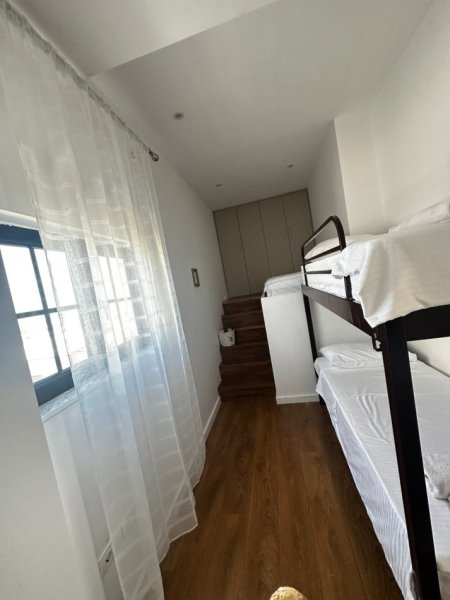 Durres, shes apartament 2+1+Ballkon Kati 5, 90 m² (• 2+1+2 me 2 ballkone Adresa: Ish Urt Durres)