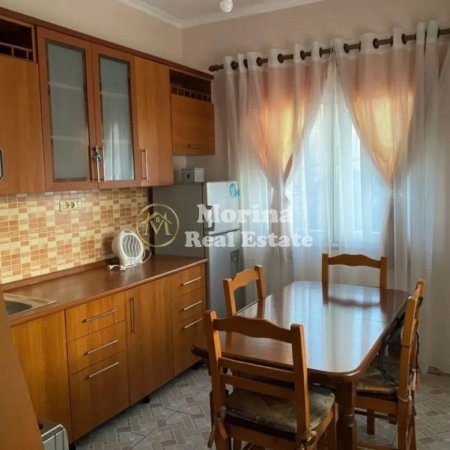 Tirane, jepet me qera Vile 2 Katshe Kati 2, 120 m² 450 € (Rruga Mbreteresha Teute)
