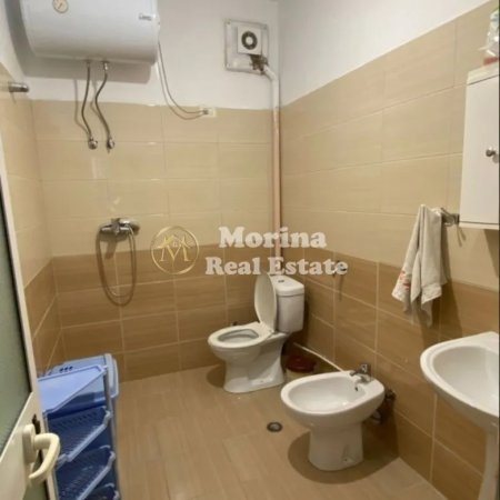 Tirane, jepet me qera Vile 2 Katshe Kati 2, 120 m² 450 € (Rruga Mbreteresha Teute)