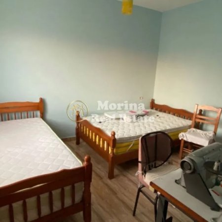 Tirane, jepet me qera Vile 2 Katshe Kati 2, 120 m² 450 € (Rruga Mbreteresha Teute)