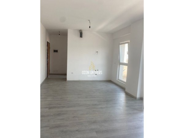 Tirane, shitet apartament 1+1+Ballkon Kati 5, 60 m² 125.000 € (Kompleksi &quot;Aura&quot; , Rruga Dritan Hoxha)