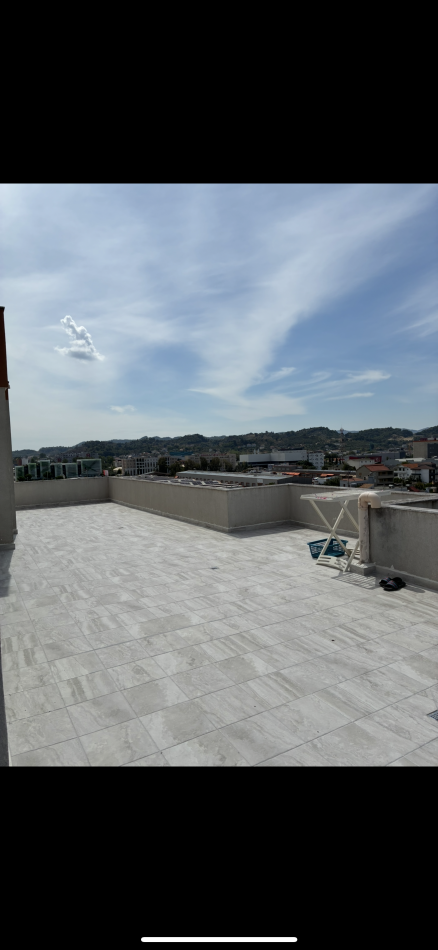 Tirane, jap me qera apartament+verande | Penthouse 2+1+Ballkon , 120 m² 350 € (Afer casa italia)