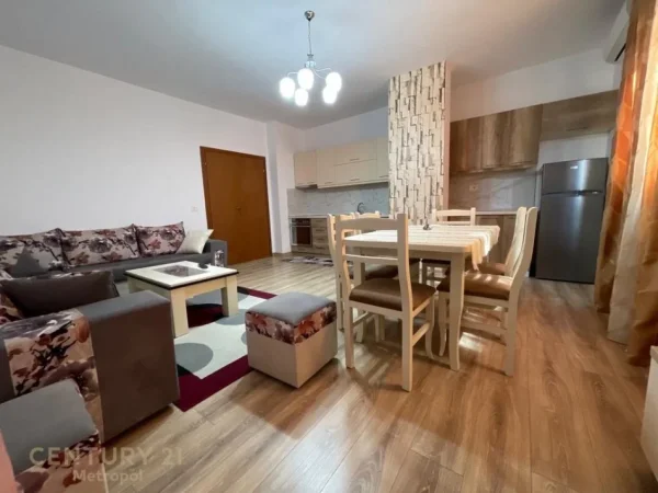Tirane, jepet me qera apartament 2+1 Kati 8, 100 m² 800 € (Zogu Zi)