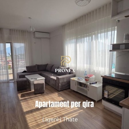 Tirane, jepet me qera apartament 2+1+Ballkon Kati 3, 92 m² 700 € (Liqeni i Thate)