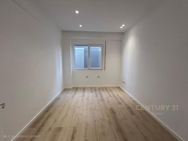 Tirane, jepet me qera ambjent biznesi Kati 4, 97 m² 500 € (Rruga e Dibres)