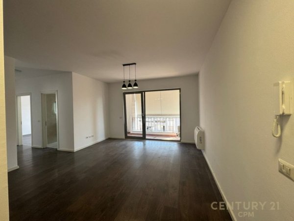 Tirane, jepet me qera apartament 2+1+Ballkon Kati 6, 98 m² 500 € (Tower Bridge)