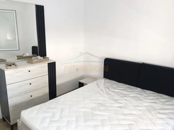Tirane, jepet me qera apartament 2+1 Kati 6, 95 m² 550 € (Fusha E Aviacionit)